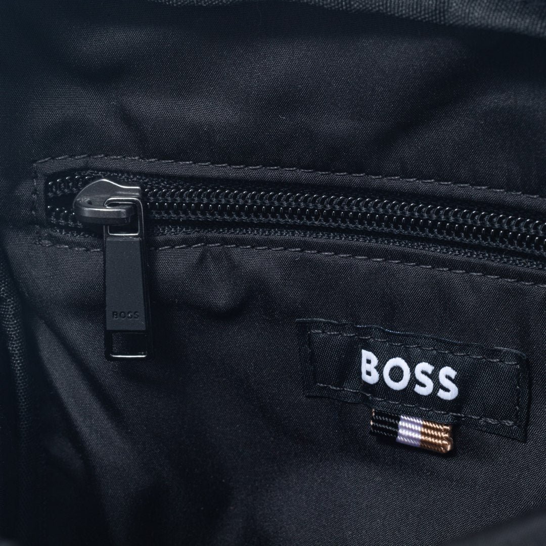 BOSS Catch ショルダーバッグ【HBMH6WS5】 商品｜THE BAGMANIA