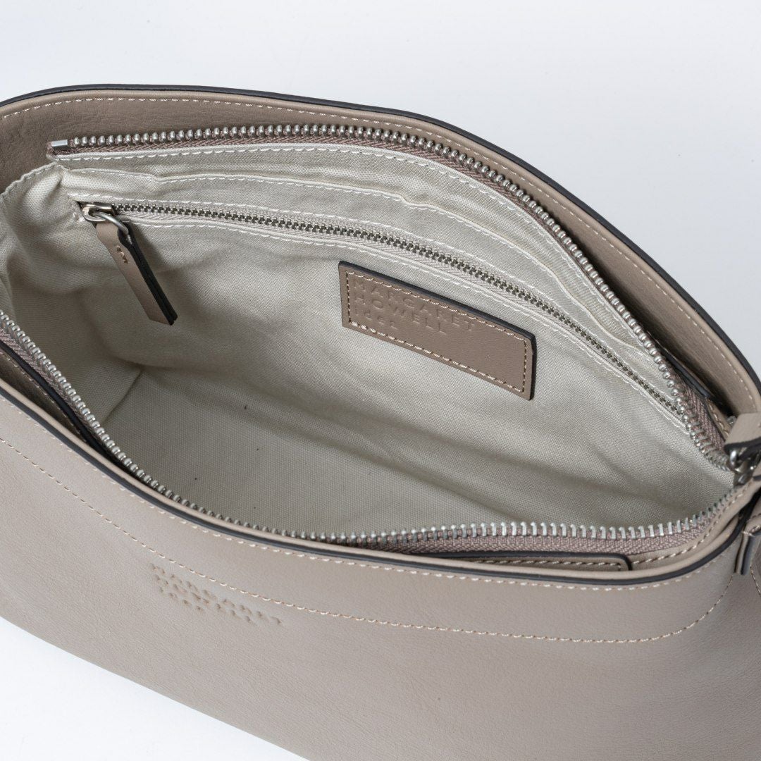 MARGARET HOWELL idea リドニー ショルダー 商品｜THE BAGMANIA