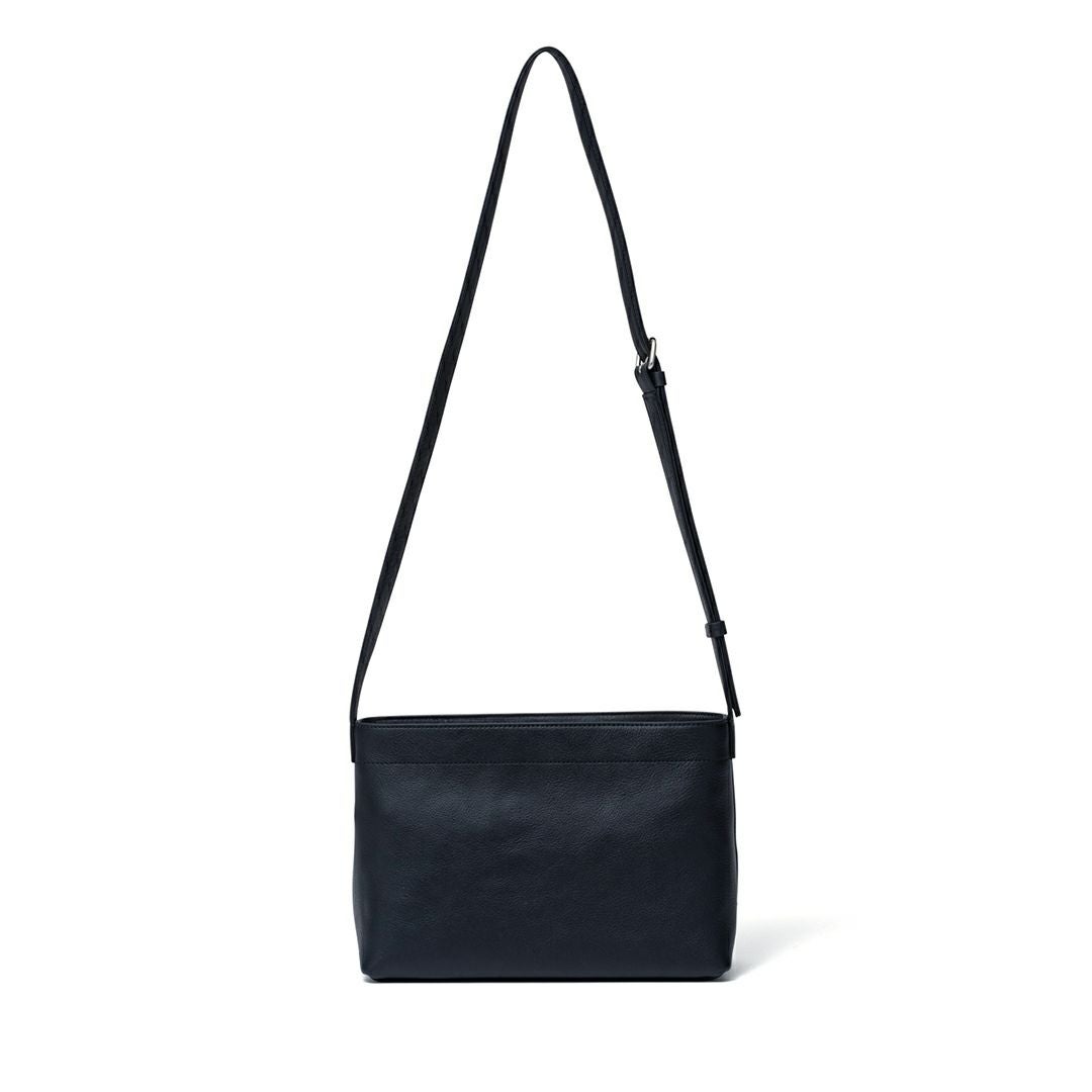 MARGARET HOWELL idea リドニー ショルダー 商品｜THE BAGMANIA