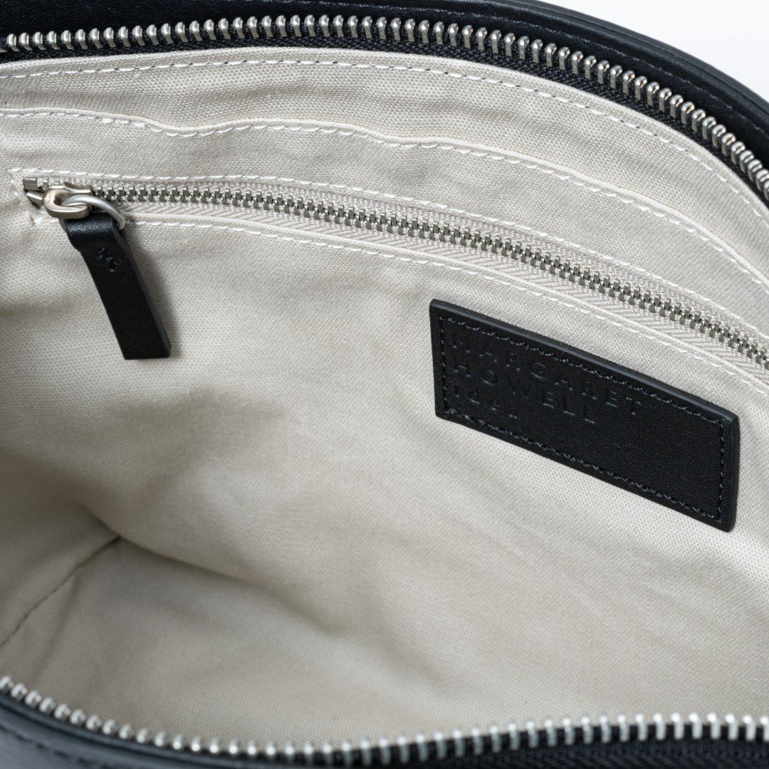 MARGARET HOWELL idea リドニー ショルダー ブラック