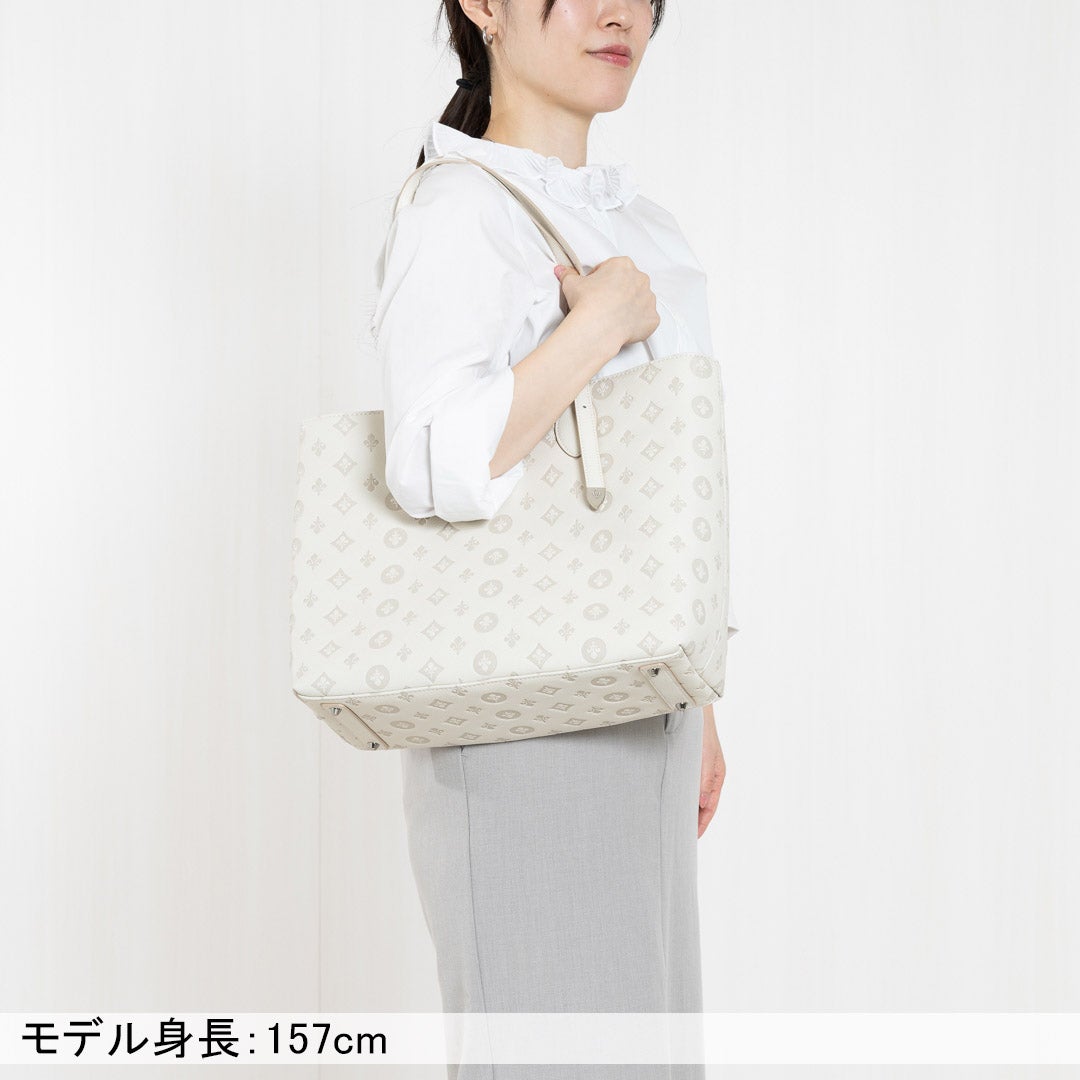 PATRICK COXリリーエンボス トート(L)