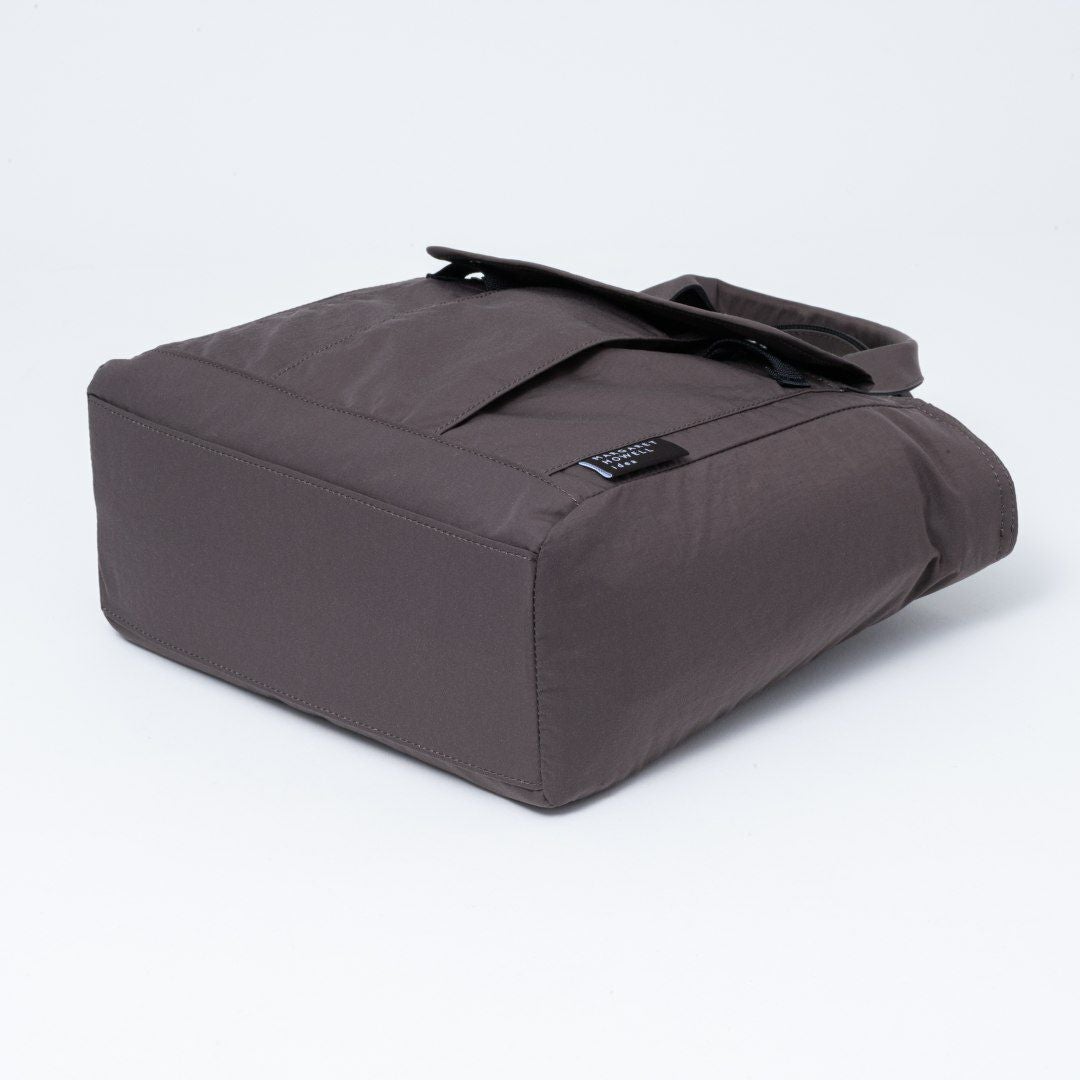 MARGARET HOWELL idea マドックス 2WAYハンド 商品｜THE BAGMANIA