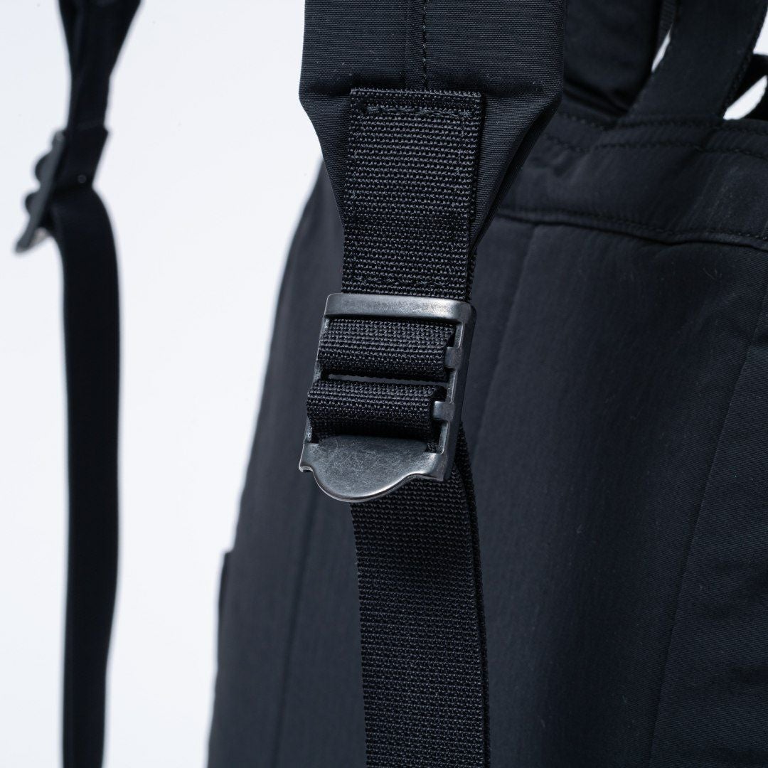 MARGARET HOWELL idea マドックス リュック ブラック