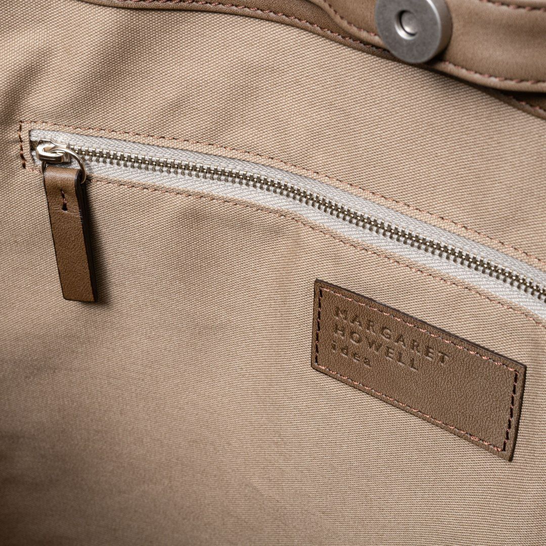 MARGARET HOWELL idea テュードル トート(M) モカ