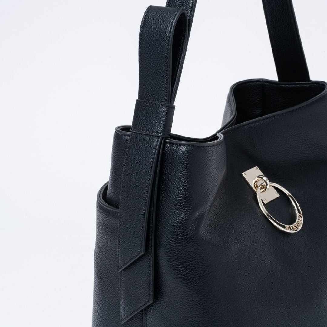 JILL STUART クレッセント ワンショルダー ブラック