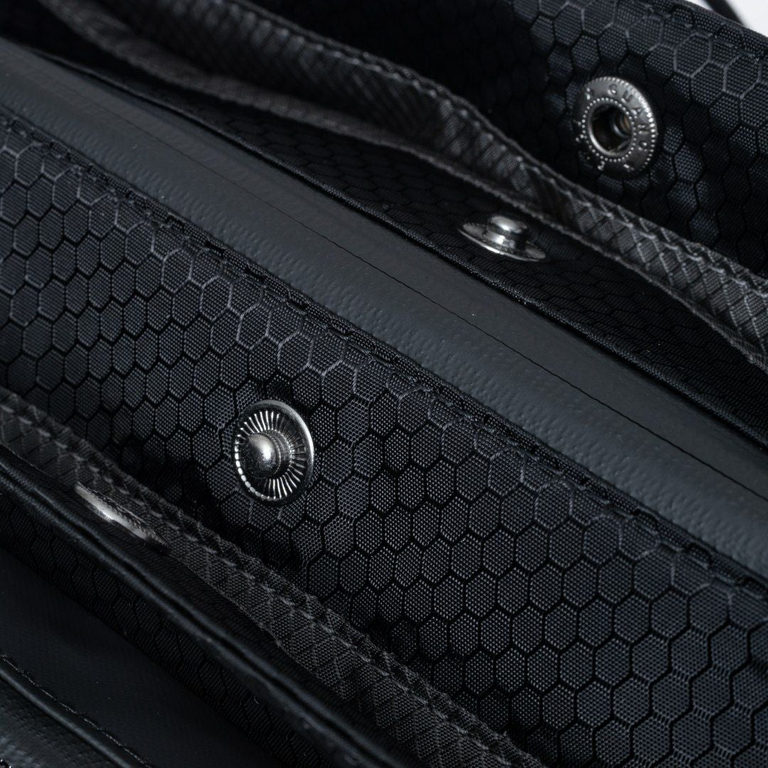 BEAMS DESIGN Watertight トートバッグ【BMMH5GT1】 ブラック