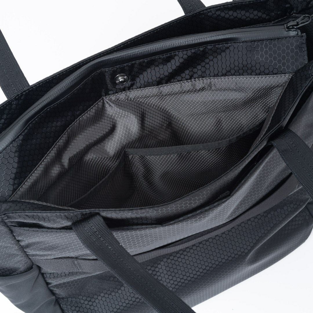 BEAMS DESIGN Watertight トートバッグ【BMMH5GT1】 ブラック