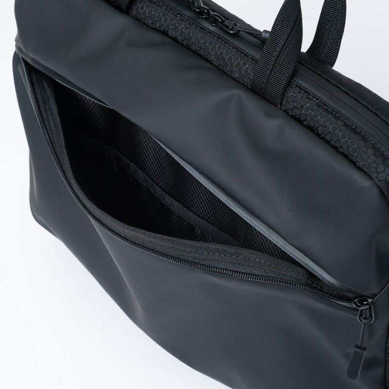BEAMS DESIGN Watertight ブリーフケース(S)【BMMH5GT2】 ブラック