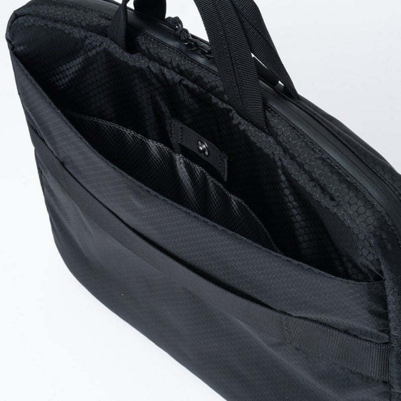 BEAMS DESIGN Watertight ブリーフケース(S)【BMMH5GT2】 ブラック