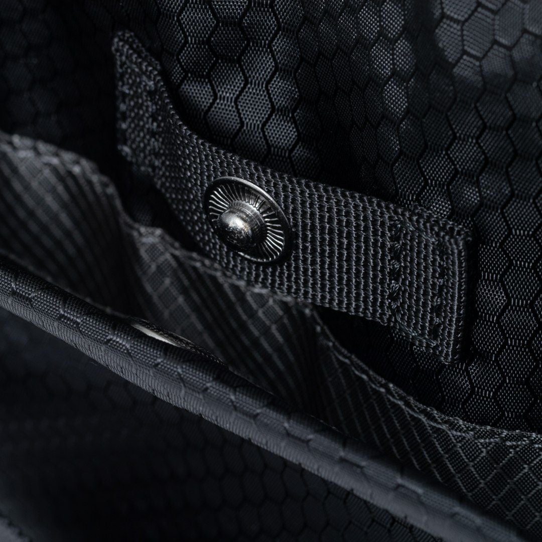 BEAMS DESIGN Watertight ブリーフケース(S)【BMMH5GT2】 ブラック