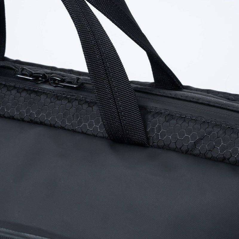 BEAMS DESIGN Watertight ブリーフケース(M)【BMMH5GT3】 ブラック