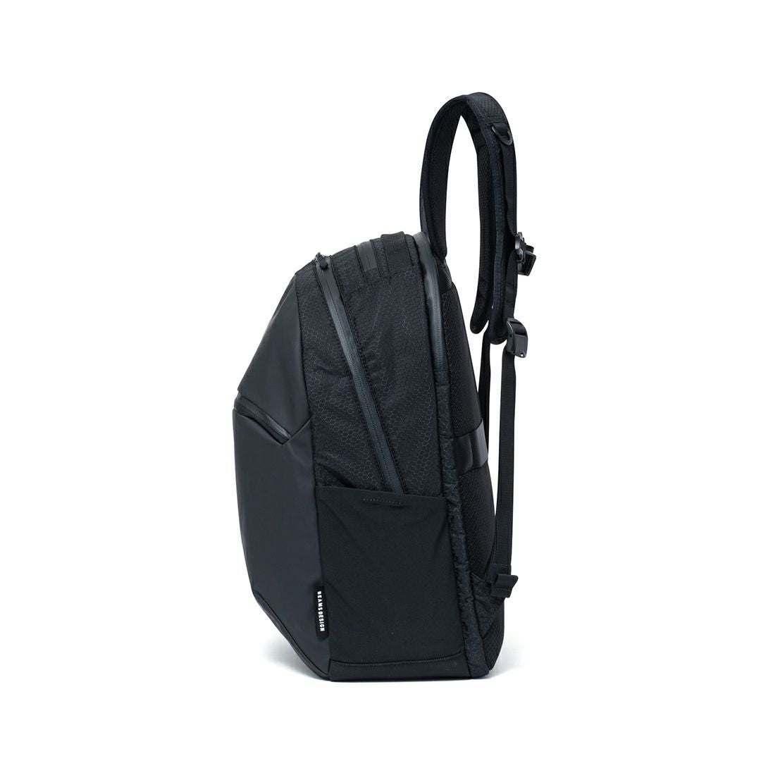 BEAMS DESIGN Watertight バックパック(M) 商品｜THE BAGMANIA