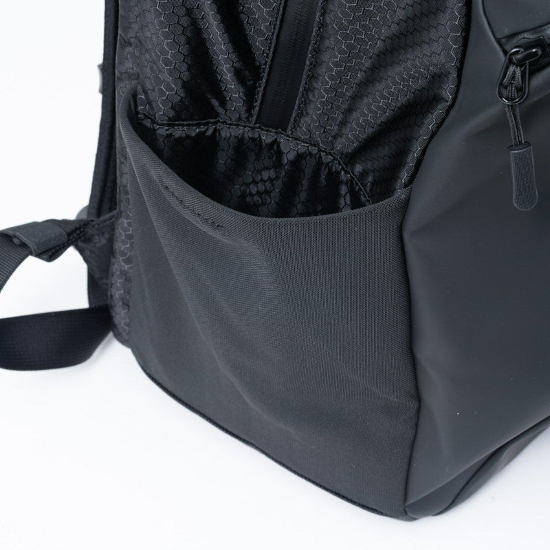 BEAMS DESIGN Watertight バックパック(L)【BMMH5GR2】 ブラック