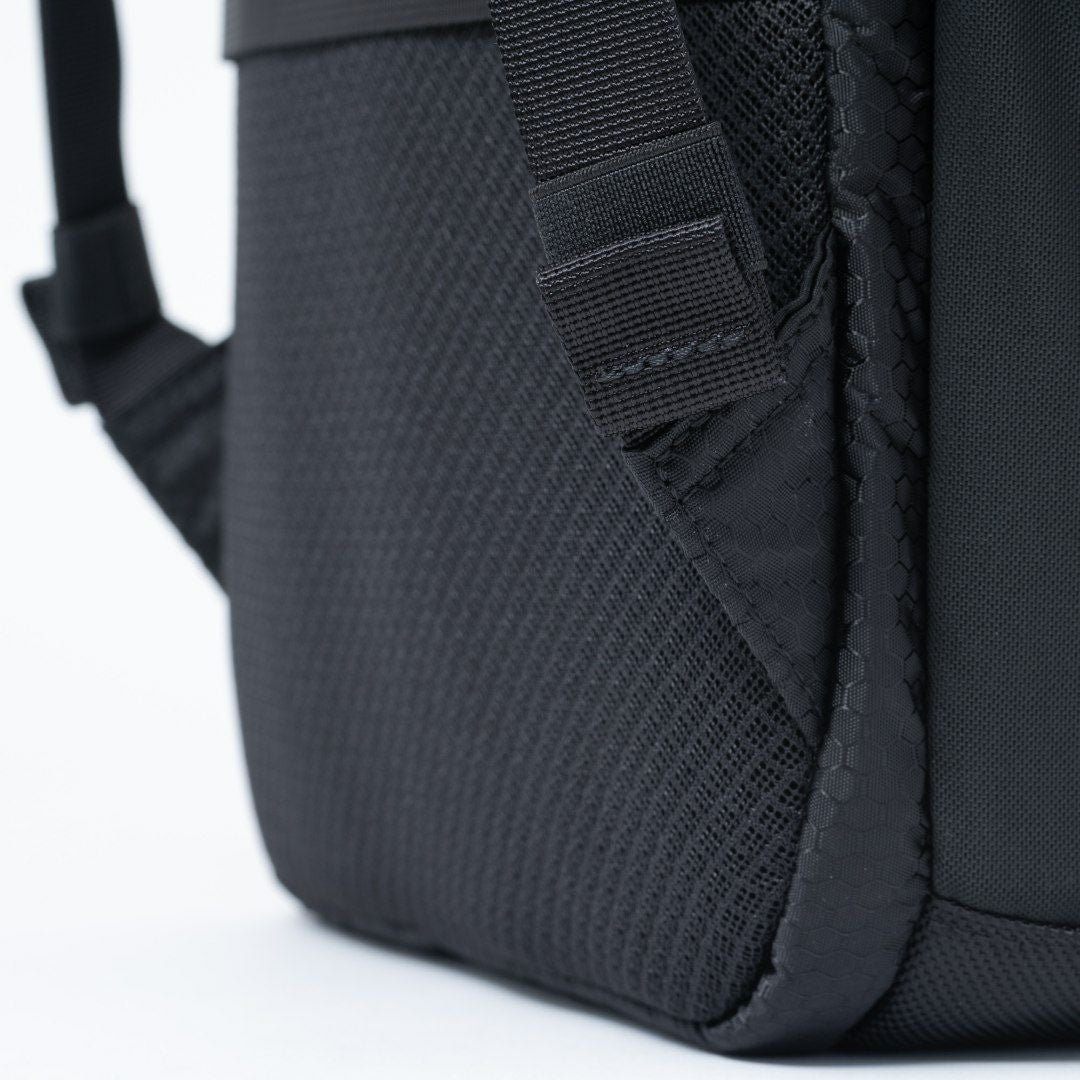 BEAMS DESIGN Watertight バックパック(S)【BMMH5GR3】 ブラック