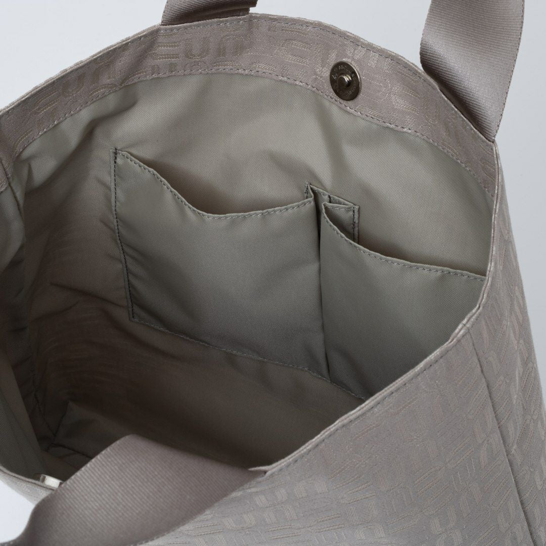 U by ungaroルイ 変形トート ベージュ