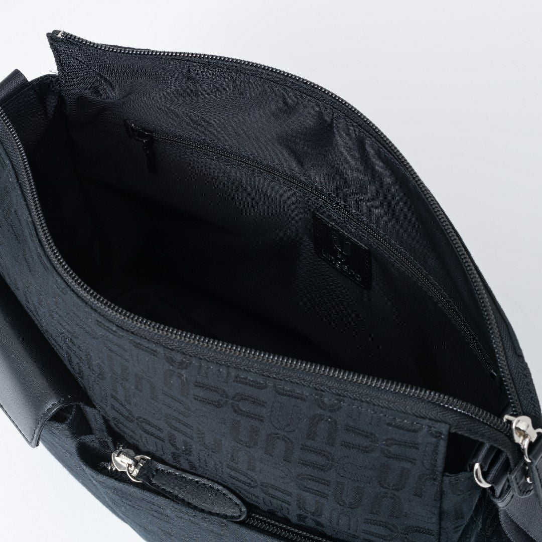 U by ungaroルイ ショルダー(L) ブラック