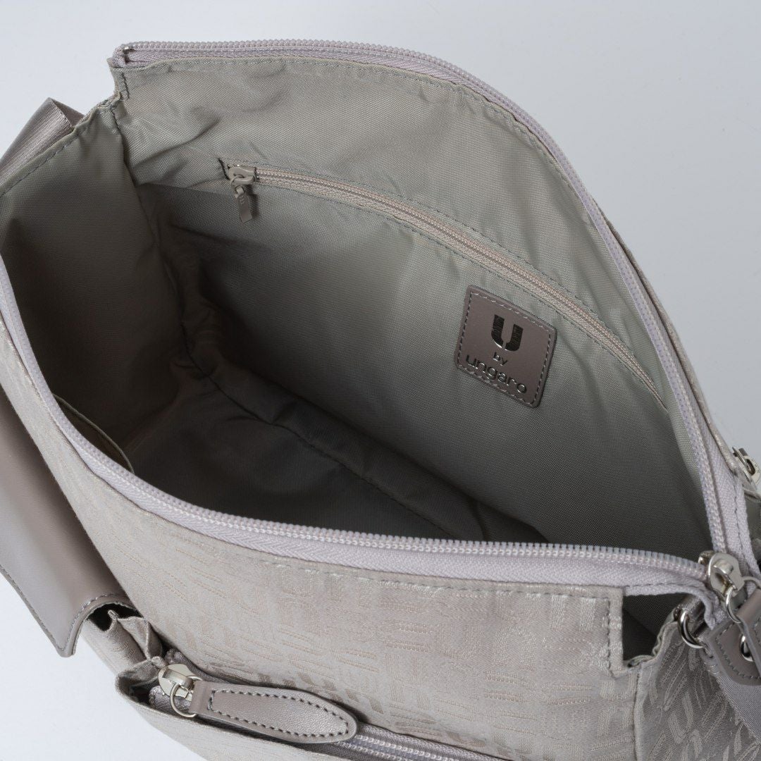 U by ungaroルイ ショルダー(L)ト ベージュ