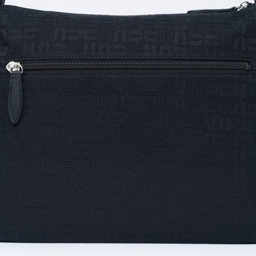 U by ungaroルイ ショルダー(L) ブラック