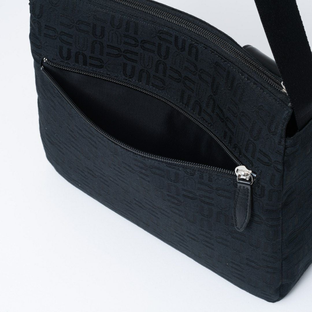 U by ungaroルイ ショルダー(L) ブラック