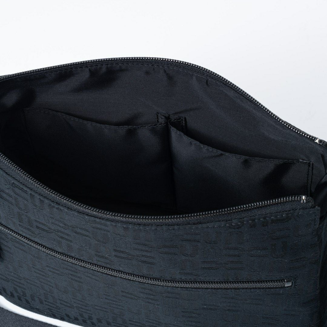 U by ungaroルイ ショルダー(L) ブラック