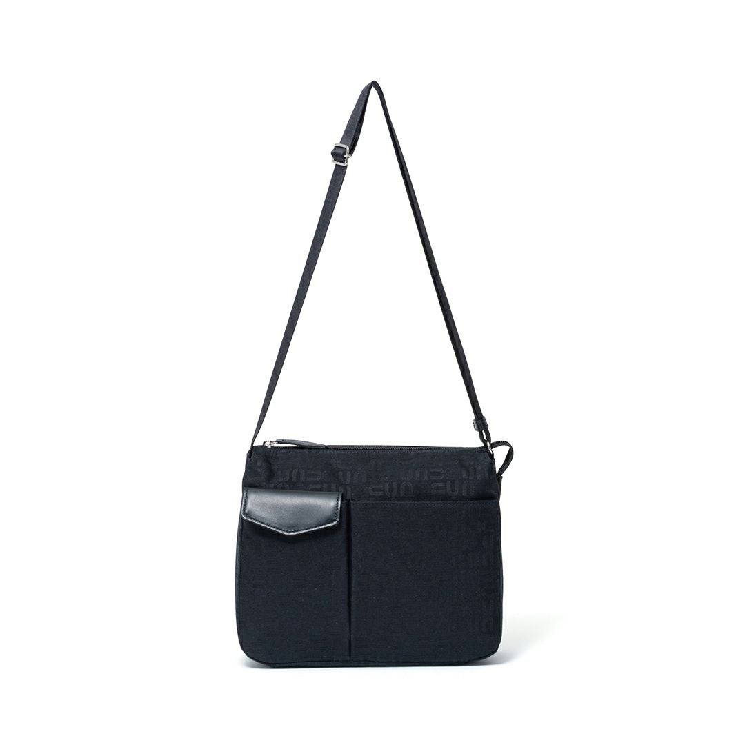 U by ungaroルイ ショルダー(M) ブラック