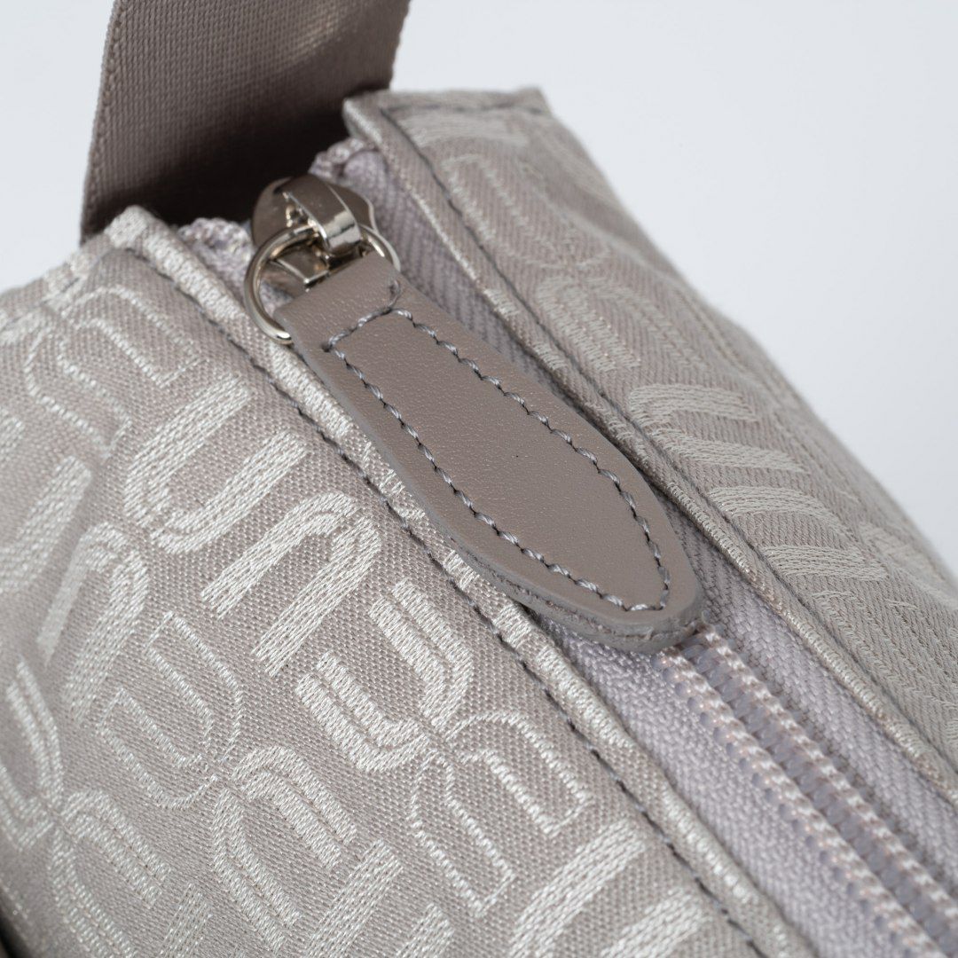 U by ungaroルイ ショルダー(M)ト ベージュ