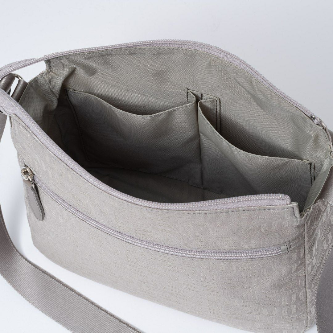 U by ungaroルイ ショルダー(M)ト ベージュ