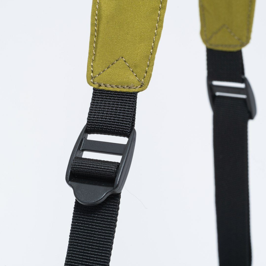 BEAMS DESIGN Diagonal サコッシュ【BMMH5ES1】 オリーブ