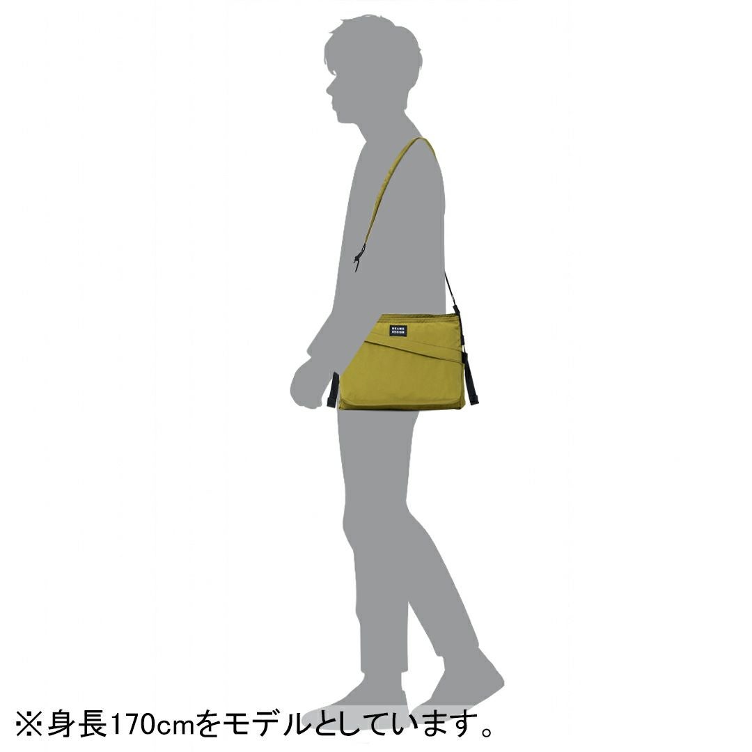 BEAMS DESIGN Diagonal サコッシュ【BMMH5ES1】 商品｜THE BAGMANIA
