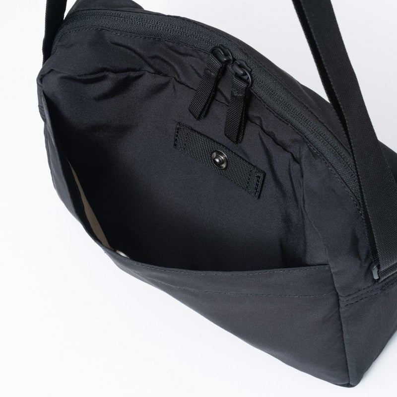 BEAMS DESIGN Diagonal ショルダー【BMMH5ES3】 ブラック