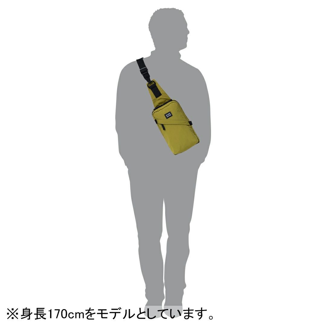 BEAMS DESIGN Diagonal 縦型ボディバッグ【BMMH5ES4】 商品｜THE BAGMANIA
