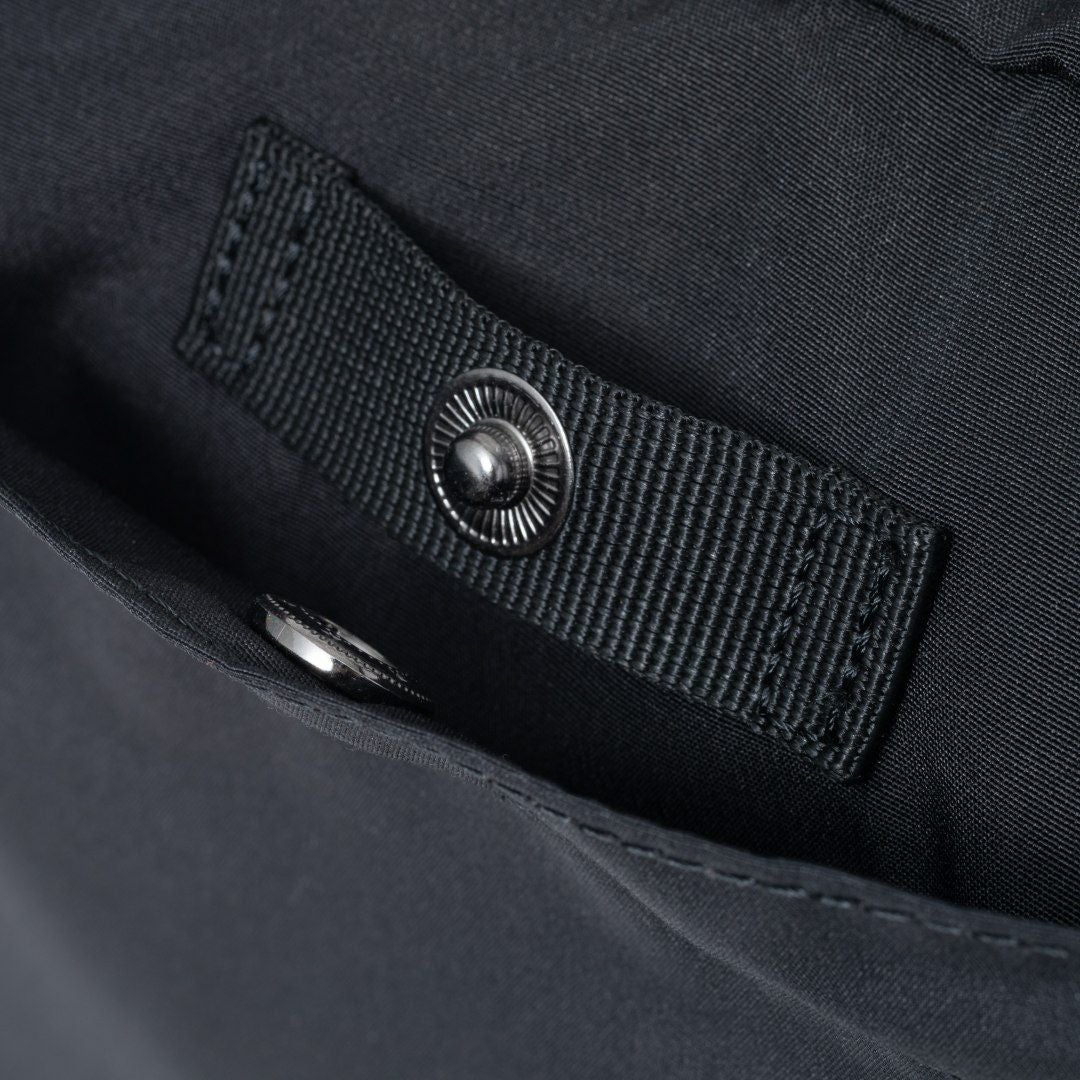 BEAMS DESIGN Diagonal ショルダー(M)【BMMH5ES5】 商品｜THE BAGMANIA