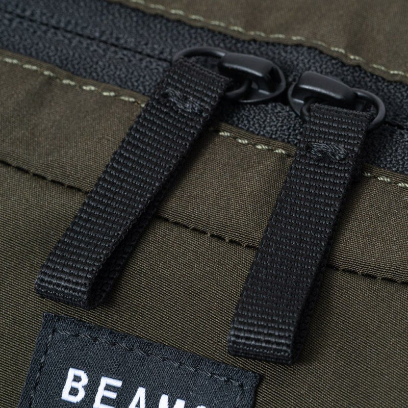BEAMS DESIGN Diagonal ショルダー(L)【BMMH5ES6】 カーキ