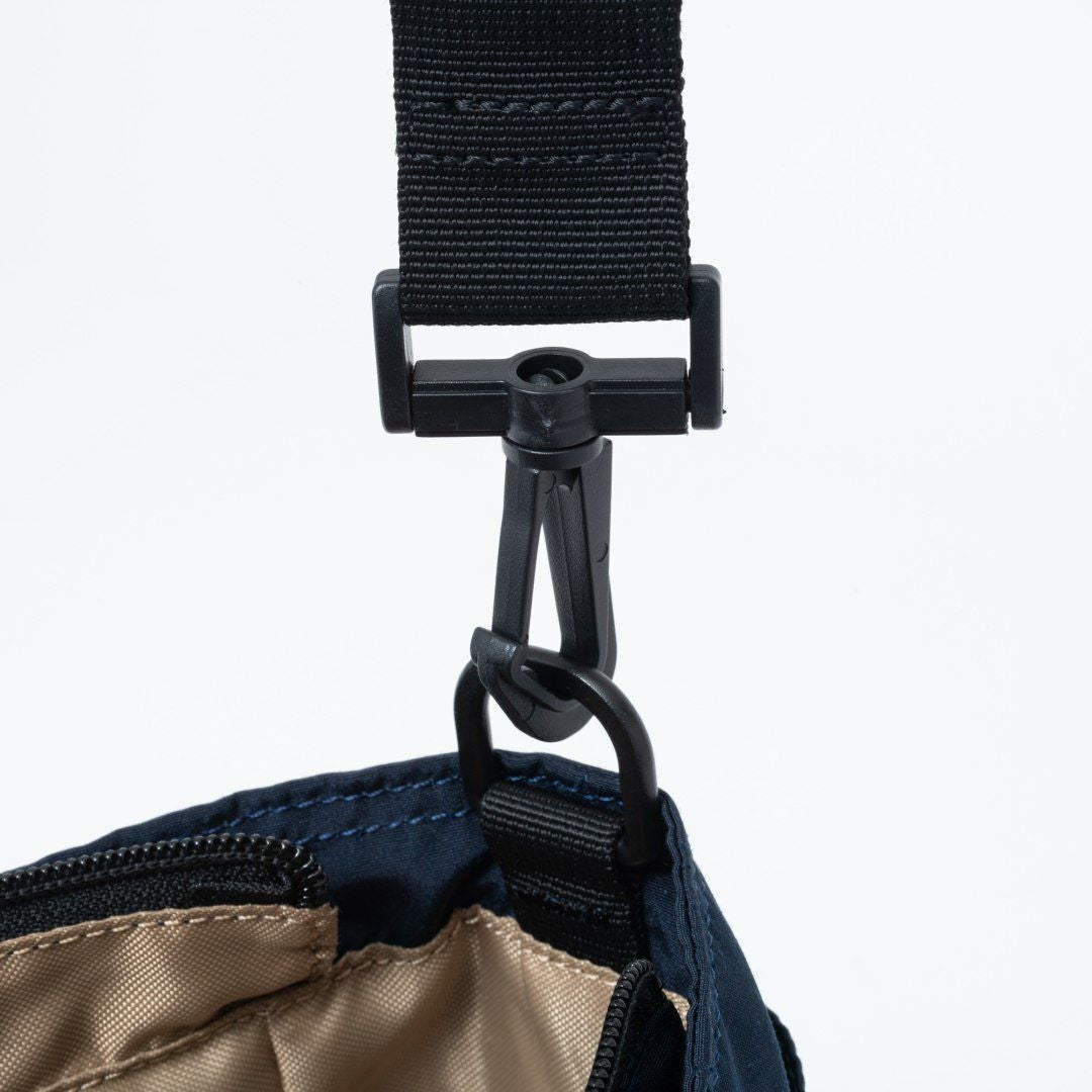 BEAMS DESIGN Diagonal 2WAYミニトート【BMMH5ET1】 ネイビー