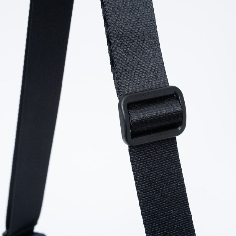 BEAMS DESIGN ELASTIC MESH ショルダーバッグ【BMMH0BSC】 ネイビー