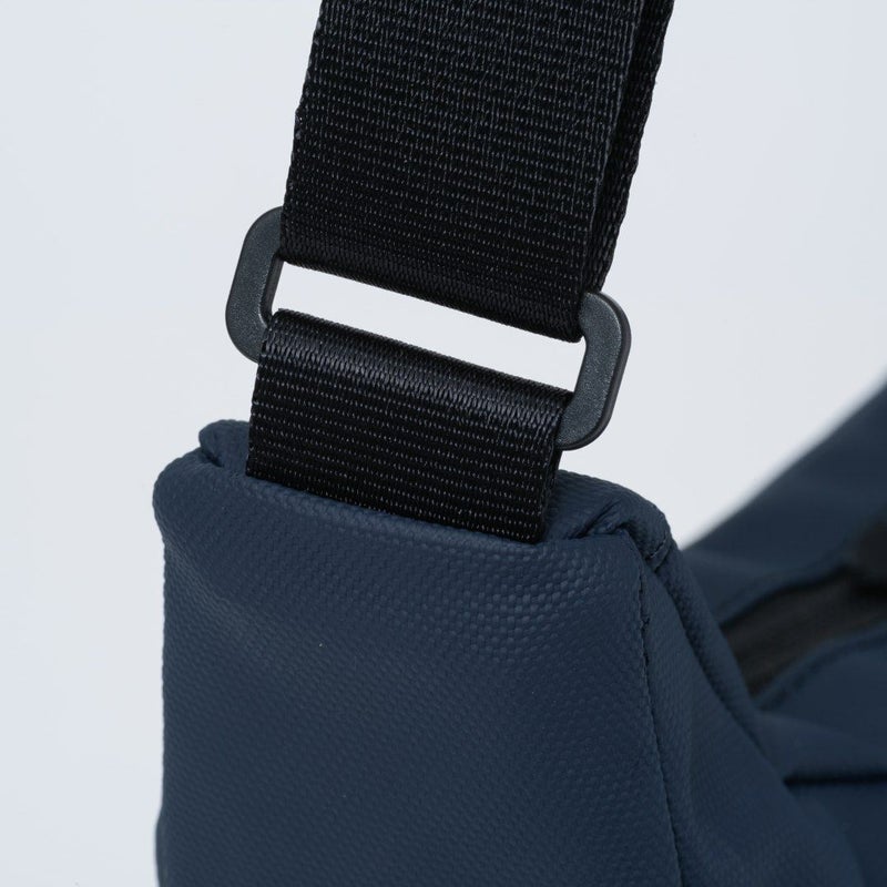 BEAMS DESIGN ELASTIC MESH ショルダーバッグ【BMMH0BSC】 ネイビー