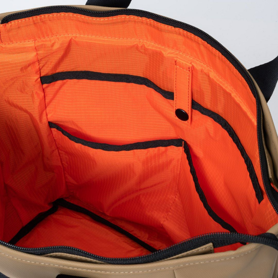 BEAMS DESIGN ELASTIC MESH トートバッグ【BMMH0BT3】 サンドベージュ