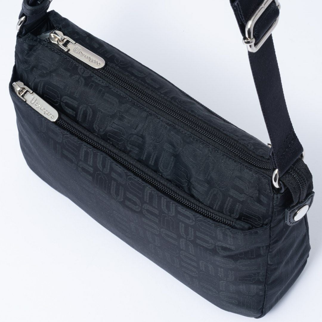 U by ungaro フランシーヌ ポシェット ブラック×ブラック