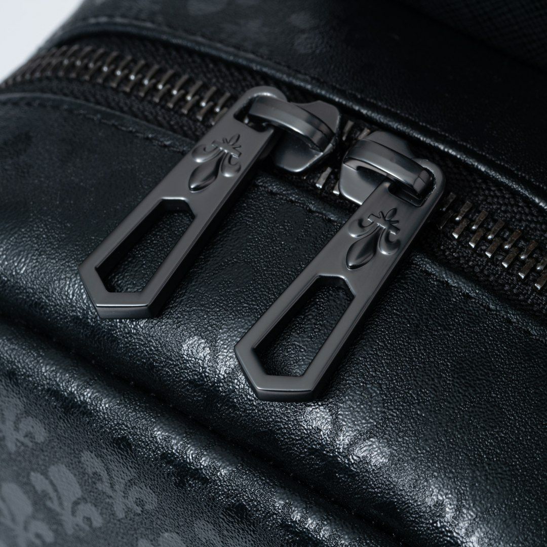 PATRICK COX BLACK KINGS ボディバッグ【PXMH5PS4】 ブラック