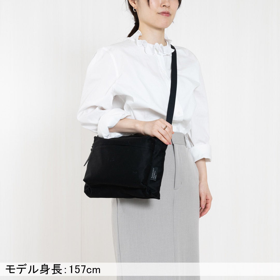 MARGARET HOWELL idea Weather proof サコッシュ 商品｜THE BAGMANIA