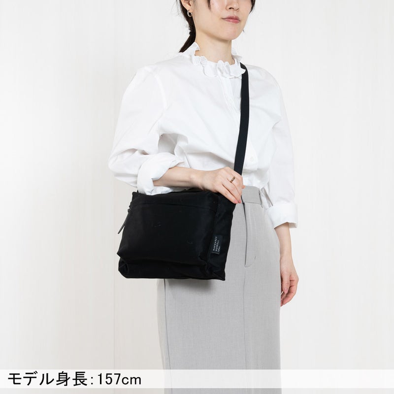 MARGARET HOWELL idea Weather proof サコッシュ