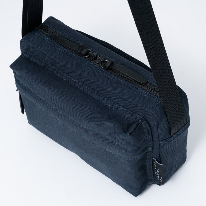 MARGARET HOWELL idea Weather proof ショルダー(S) ネイビー