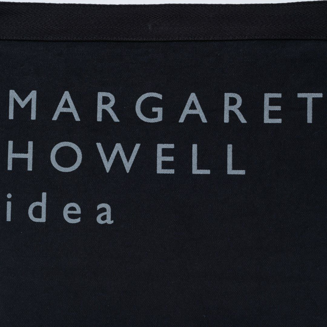 MARGARET HOWELL idea Big logo ショルダー(M) ブラック