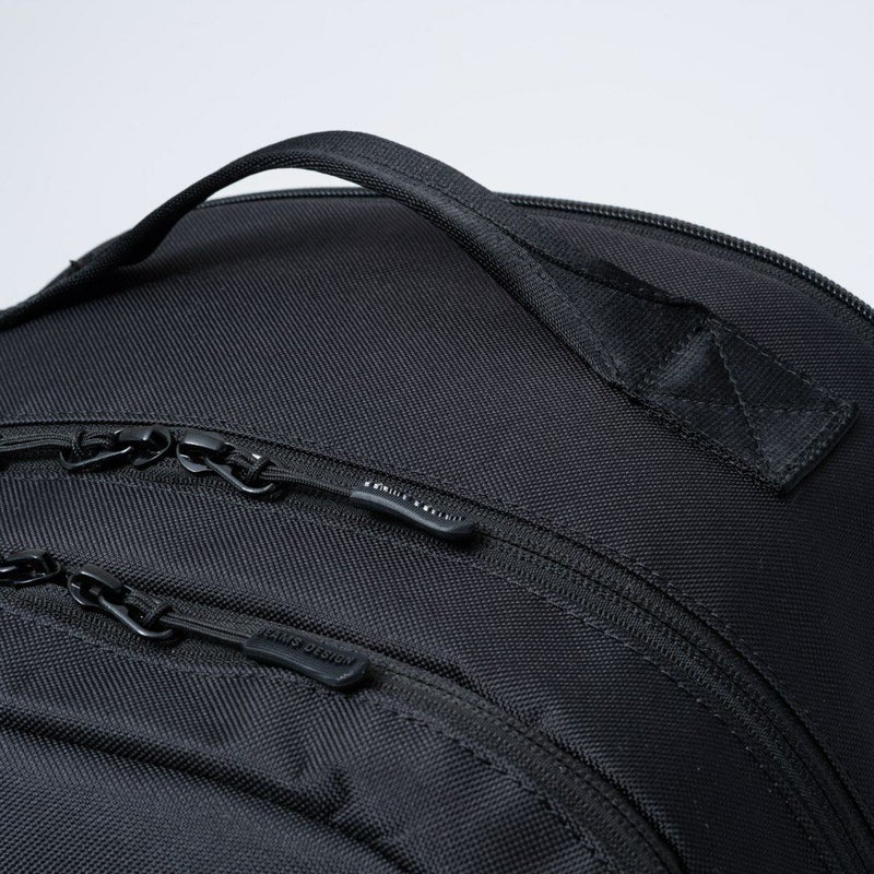 BEAMS DESIGN Impact バッグパック ブラック