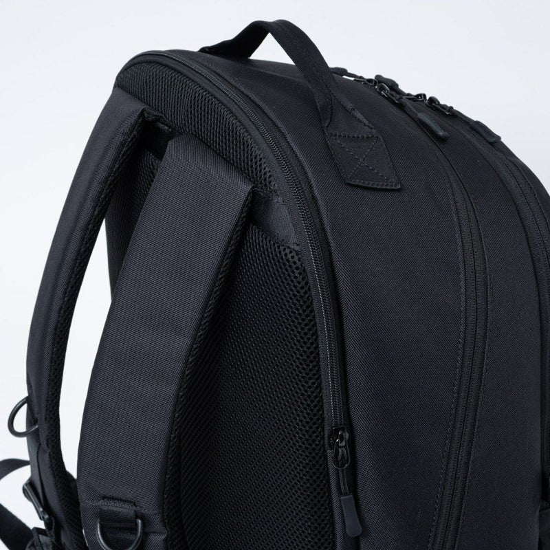 BEAMS DESIGN Impact バッグパック ブラック