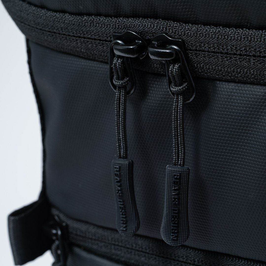 BEAMS DESIGN Influence バッグパック レッド