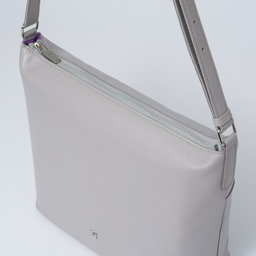  U by ungaroポレット ショルダー(M) ライトグレー