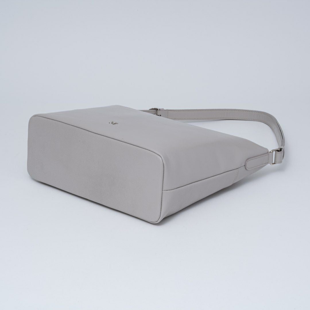  U by ungaroポレット ショルダー(M) ライトグレー