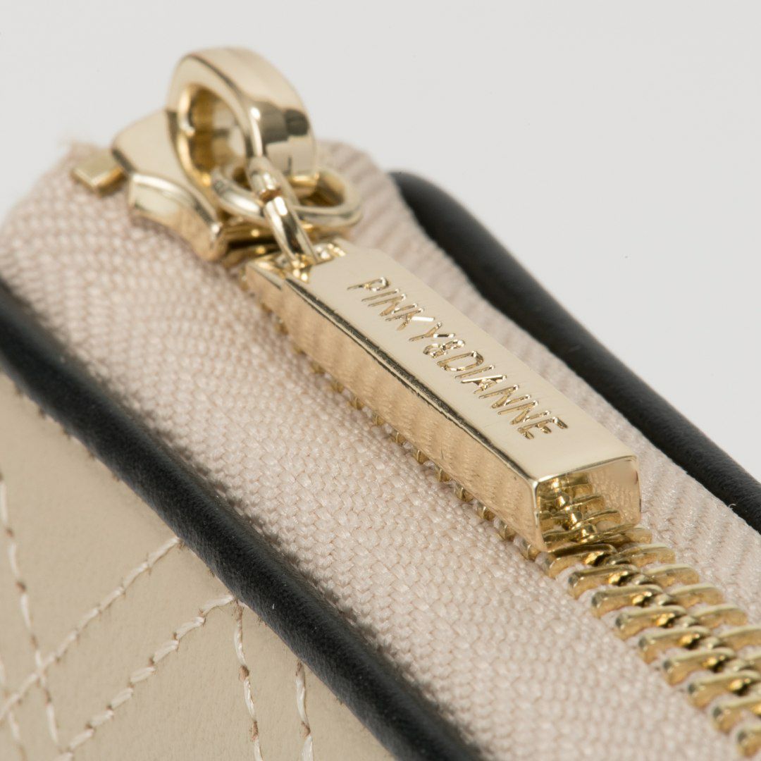 PINKY&DIANNE クラシックキルト L字ファスナー長財布 ベージュ