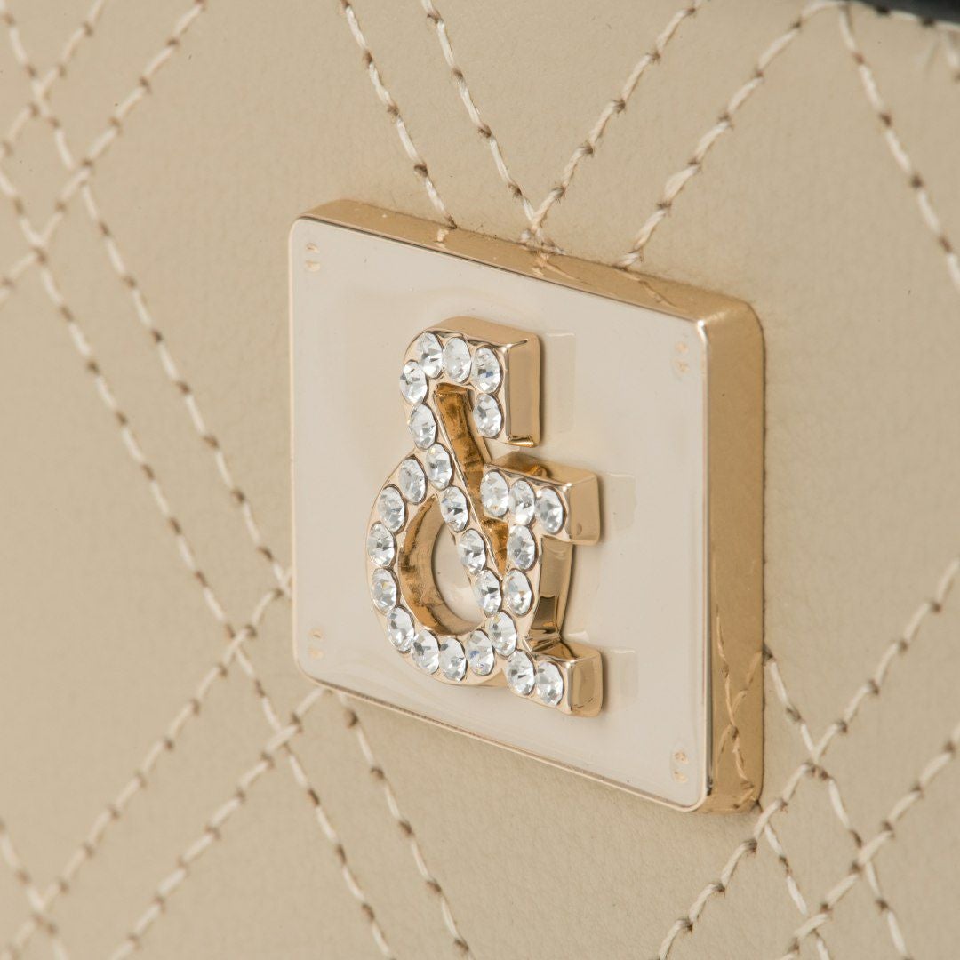 PINKY&DIANNE クラシックキルト L字ファスナー長財布 ベージュ